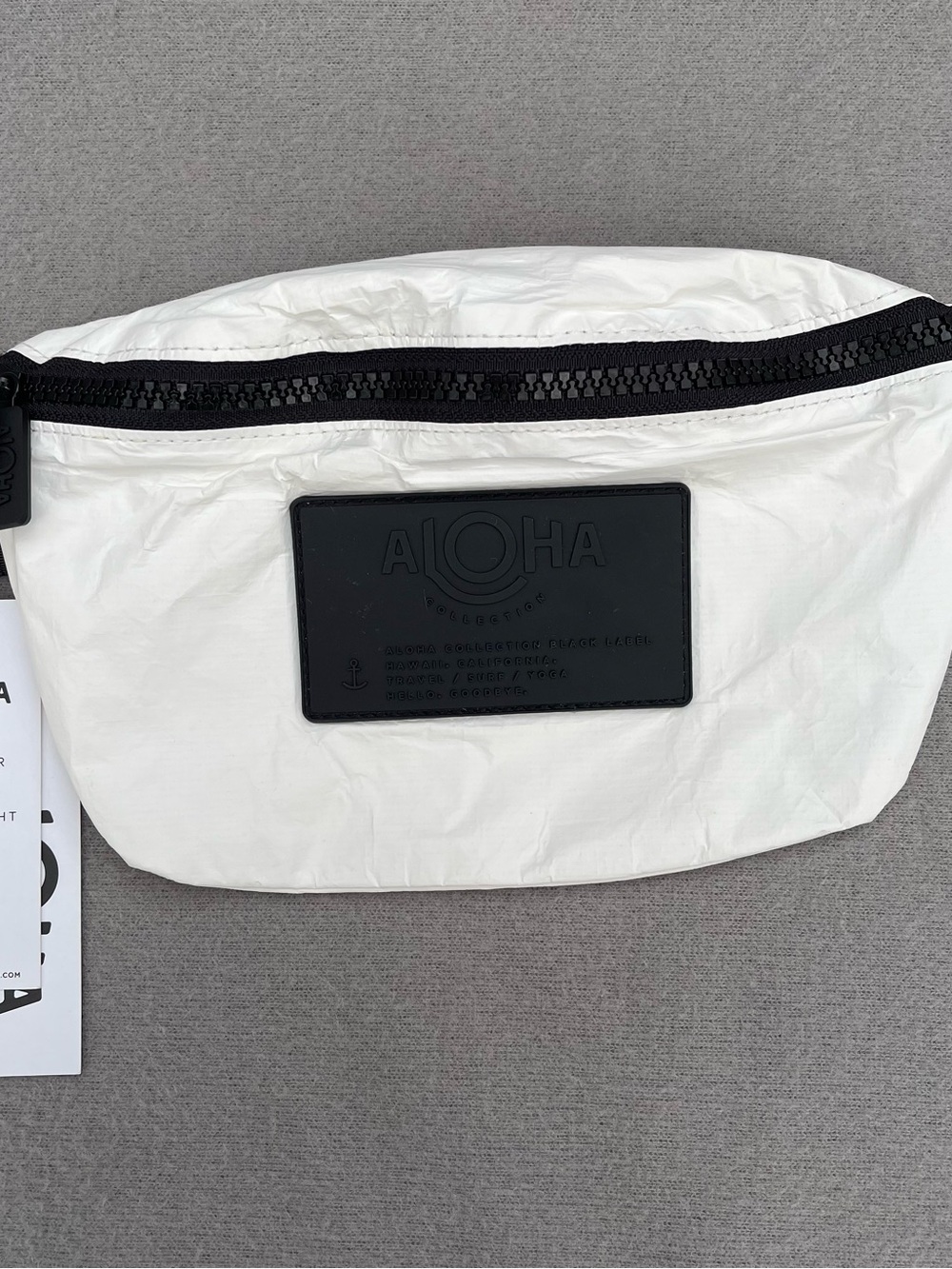 ALOHA Collection White Mini Hip Fanny Pack NWT Splash-Proof Durable Lightweight - Picture 2 of 16